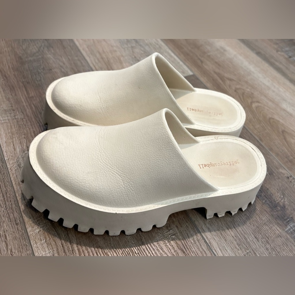 Jeffrey Campbell Cream Platform Mules - Picture 3 of 7